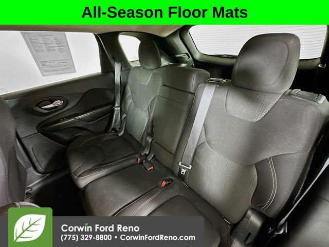 Used 2016 Jeep Cherokee Latitude w/ Comfort/Convenience Group image 23