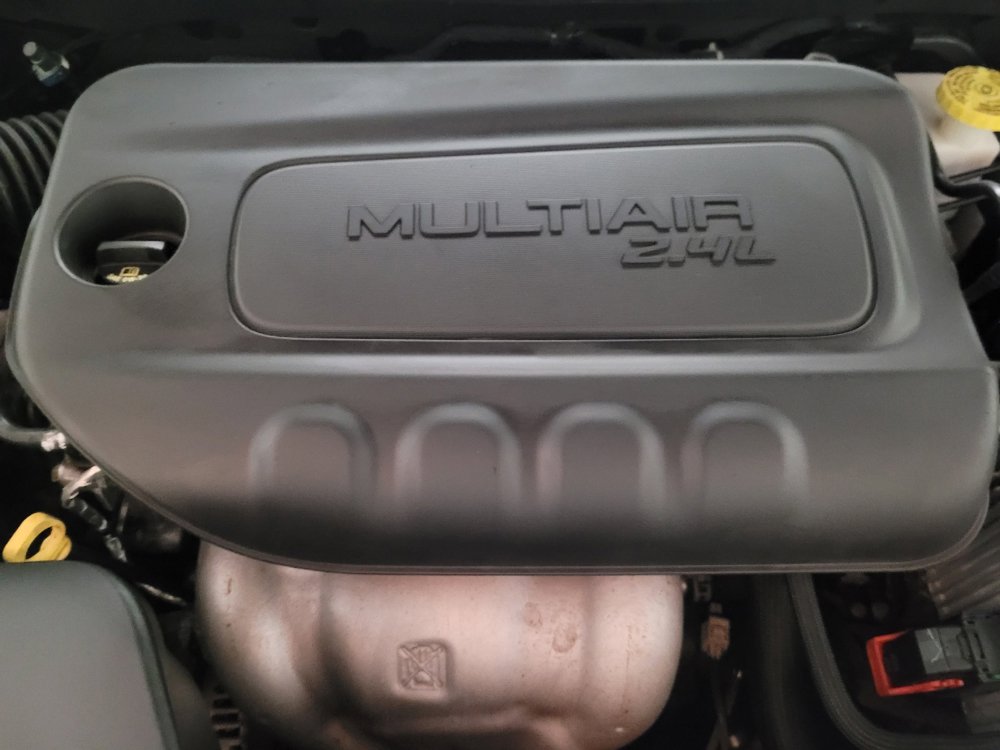 Used 2019 Jeep Cherokee Latitude w/ Popular Appearance Group image 30