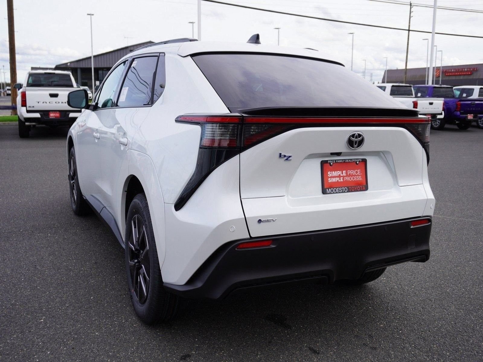 New 2026 Toyota bZ FWD image 36