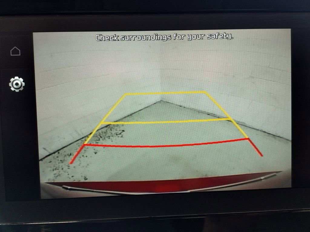 Used 2022 Kia Niro EX Premium image 9