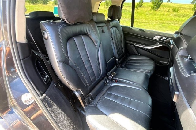 Used 2019 BMW X7 xDrive40i w/ Cold Weather Package AWD/4WD image 25