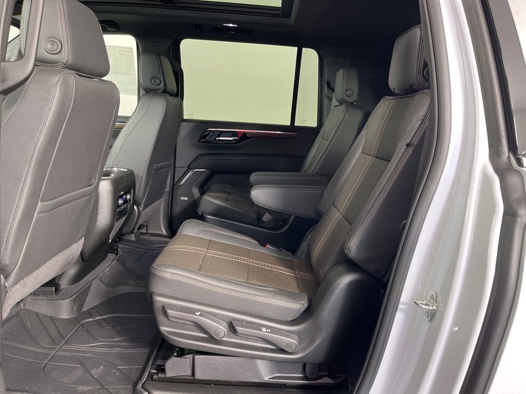 New 2026 Chevrolet Suburban High Country image 27