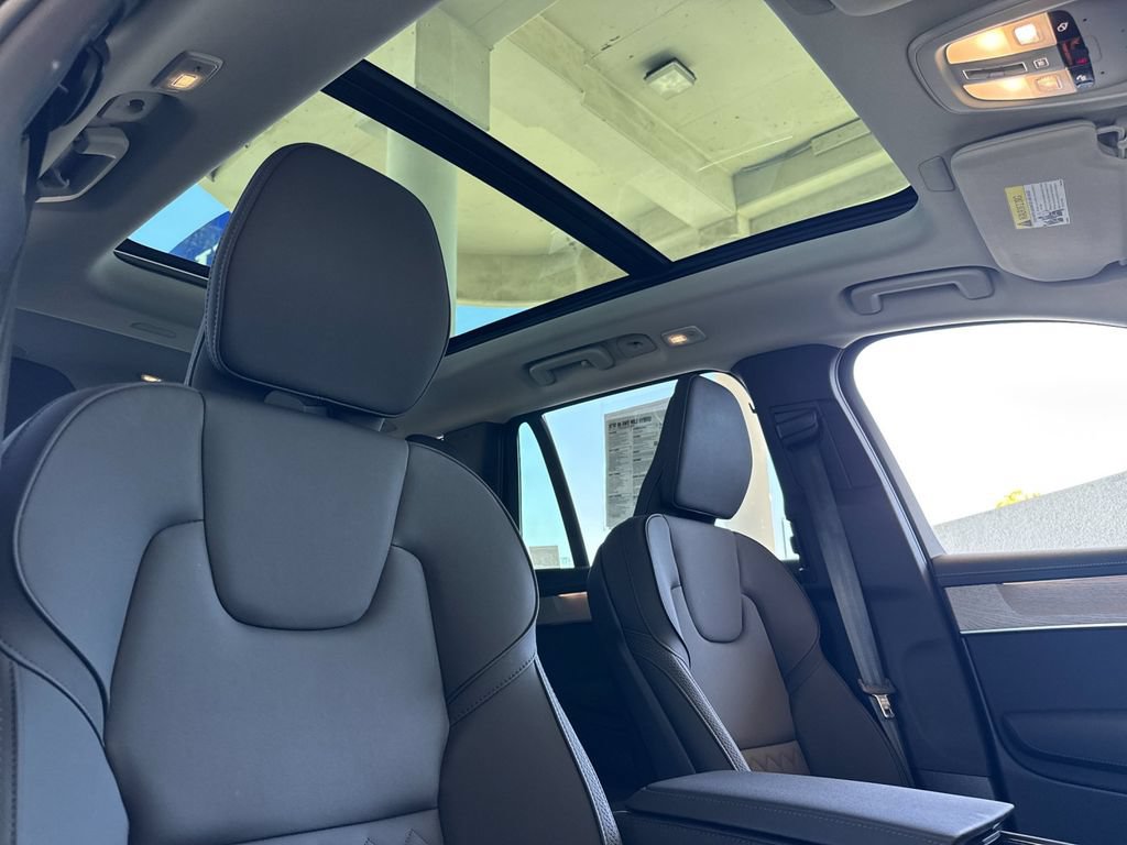 New 2026 Volvo XC90 B6 Plus AWD/4WD image 17
