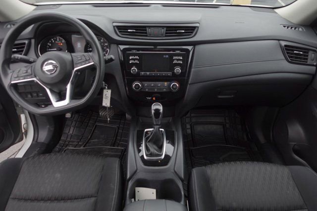 Used 2017 Nissan Rogue S image 12