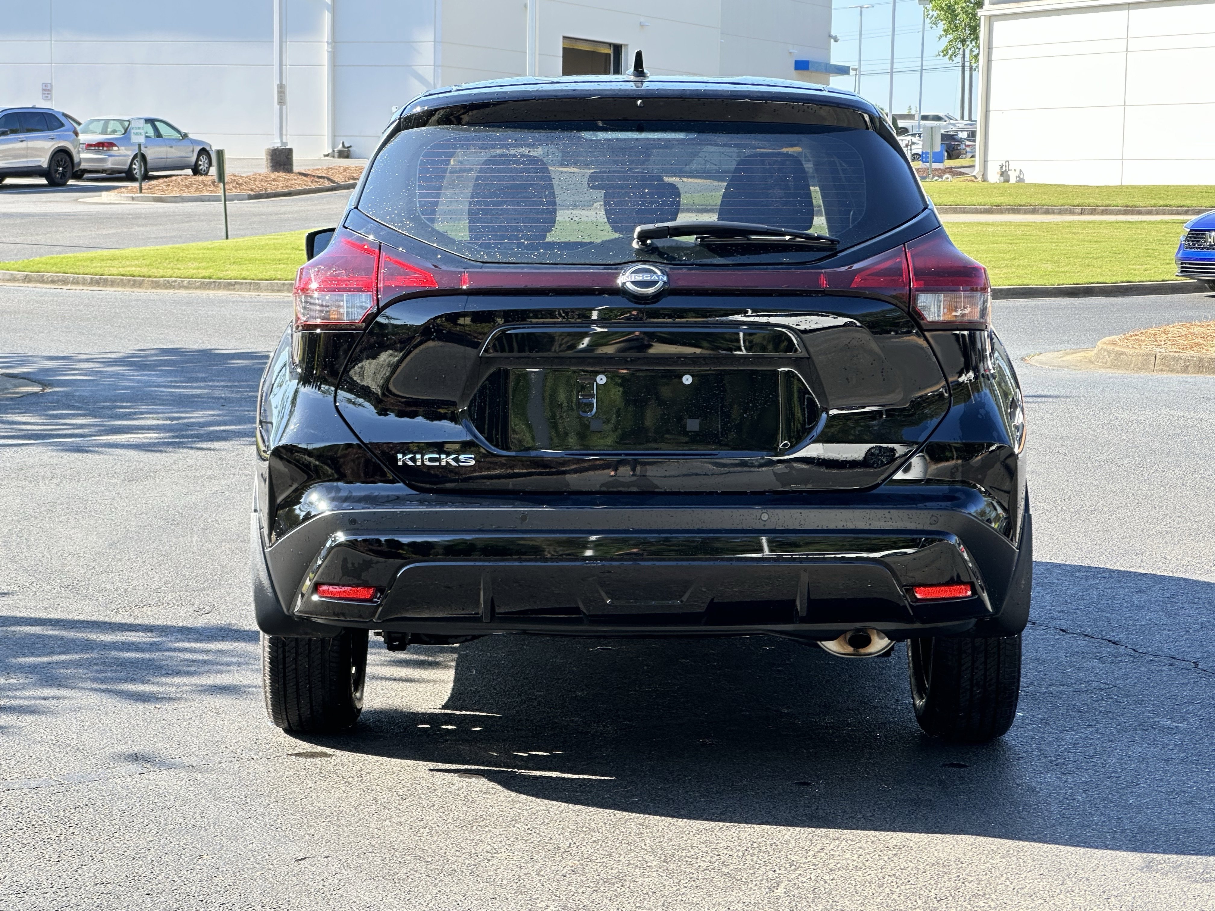 Used 2024 Nissan Kicks S FWD image 11