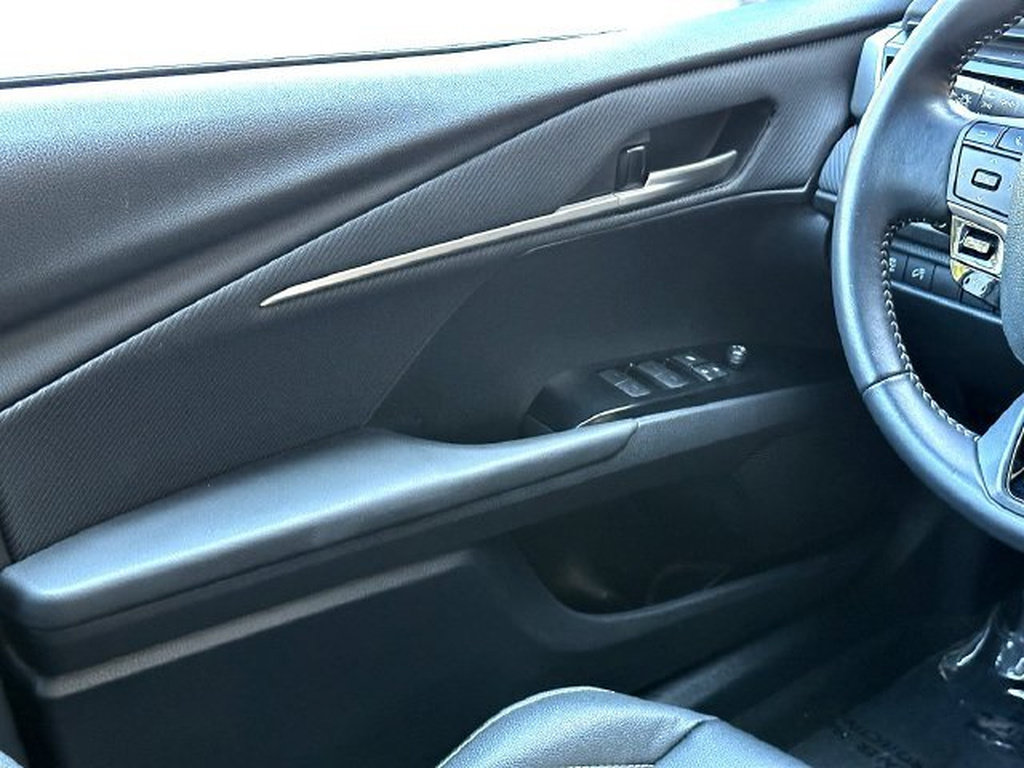 Used 2025 Toyota Camry SE FWD image 26