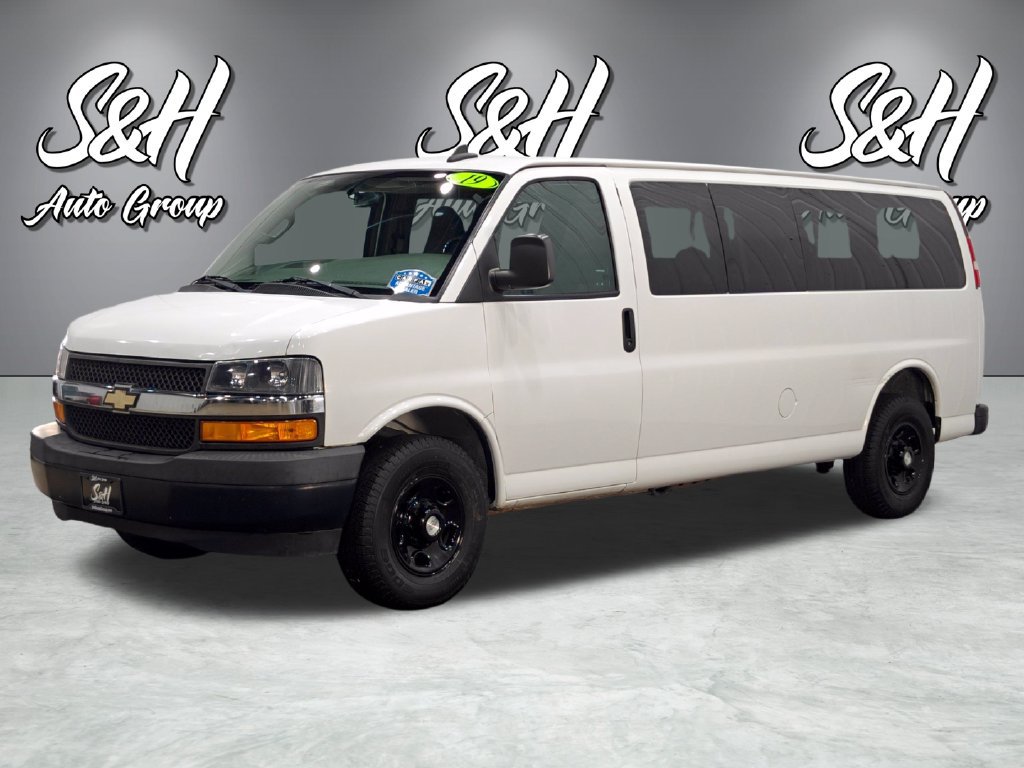 Used 2019 Chevrolet Express 3500 LS RWD image 15