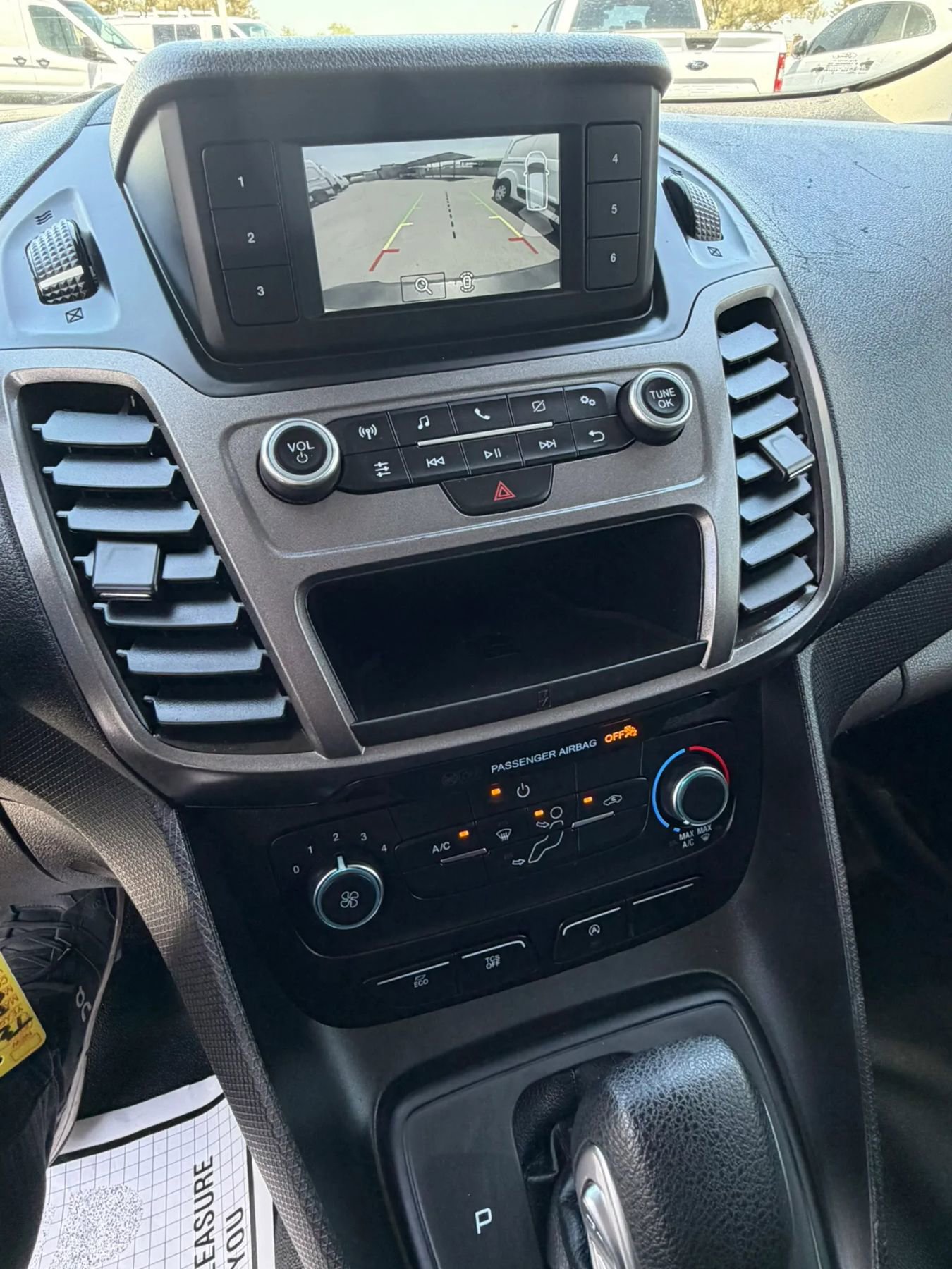 Used 2019 Ford Transit Connect XL FWD image 18