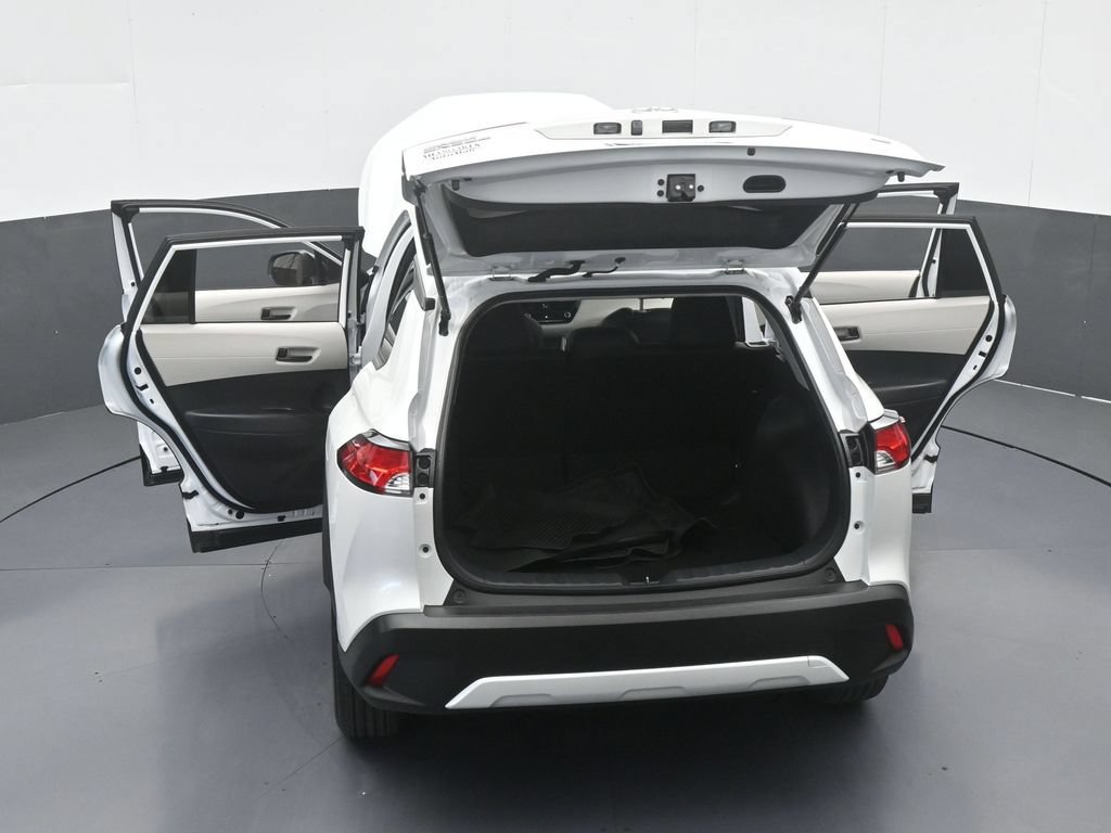 Used 2025 Toyota Corolla Cross LE FWD image 63