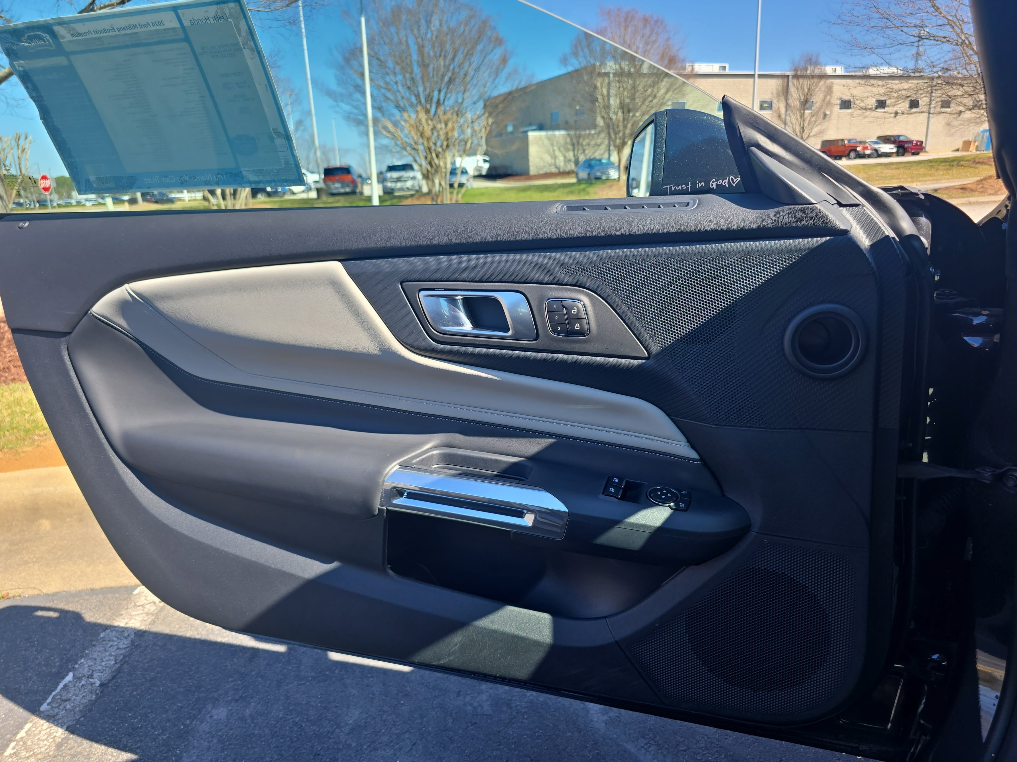 Used 2024 Ford Mustang Premium image 27