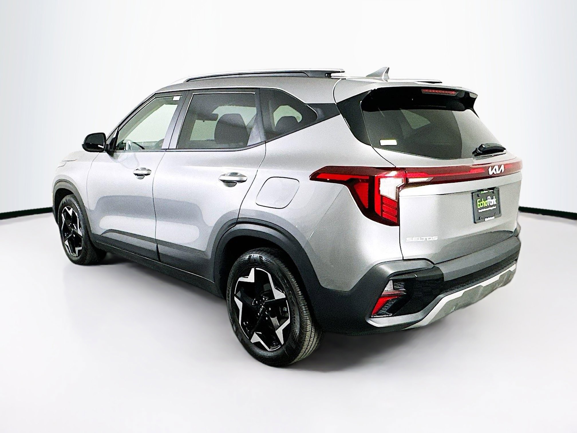 Used 2025 Kia Seltos S image 5