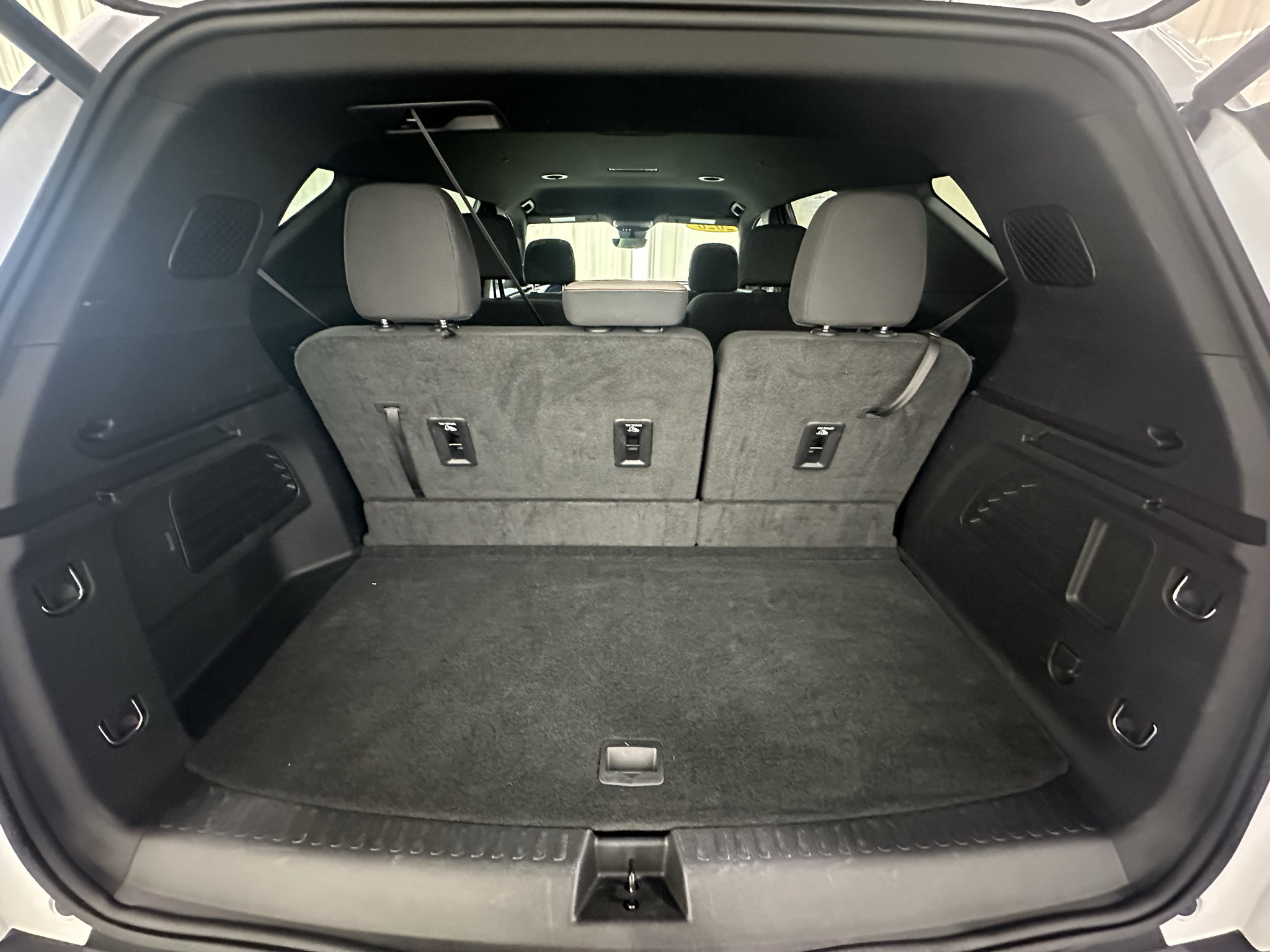 Certified 2026 Chevrolet Traverse LT w/ Driver Confidence Package FWD image 8