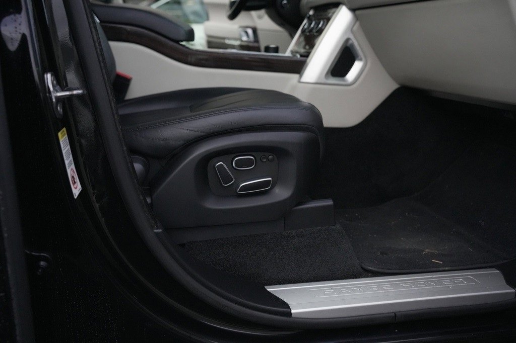 Used 2015 Land Rover Range Rover Supercharged image 33