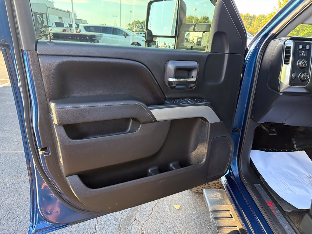 Used 2015 Chevrolet Silverado 1500 LT w/ All Star Edition AWD/4WD image 18
