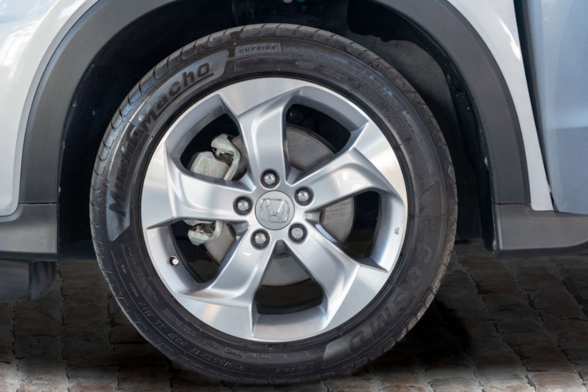 Used 2022 Honda HR-V LX image 30