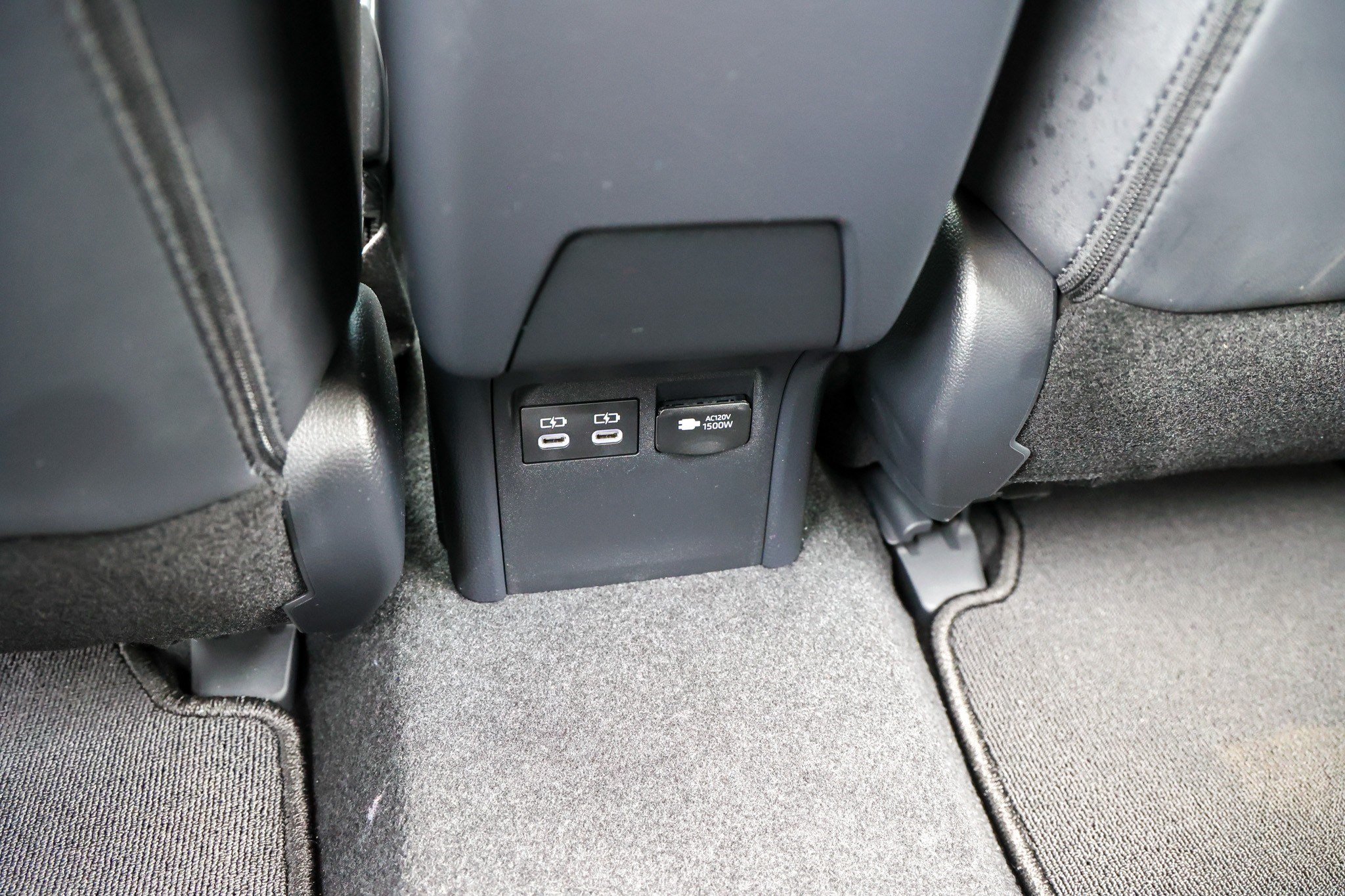 Certified 2026 Toyota Prius Plug-In Hybrid FWD image 43