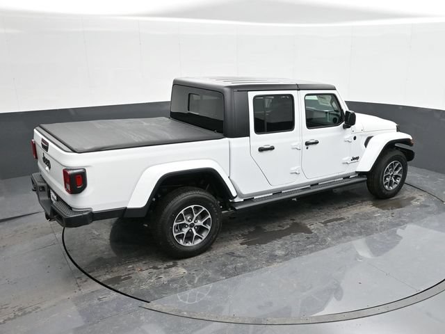 Used 2024 Jeep Gladiator Sport AWD/4WD image 29