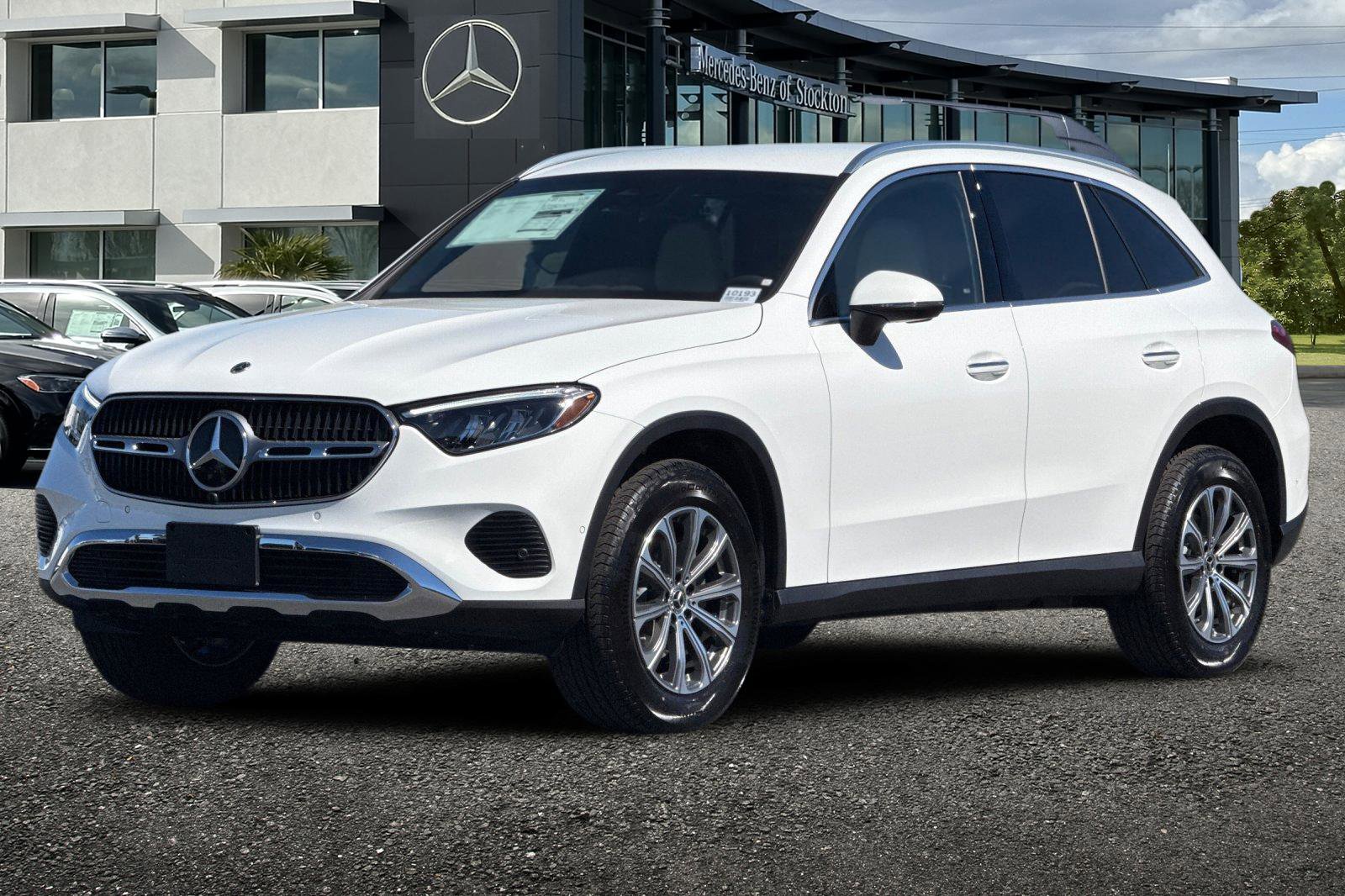 New 2026 Mercedes-Benz GLC 300 image 8