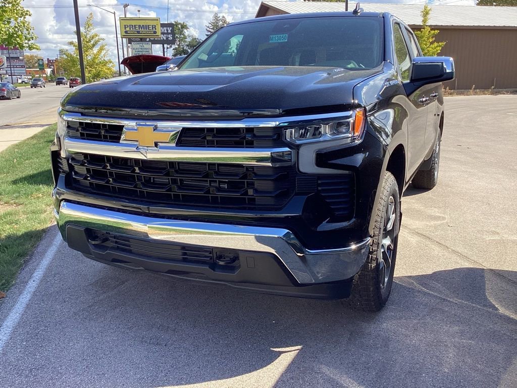 New 2026 Chevrolet Silverado 1500 LT image 2