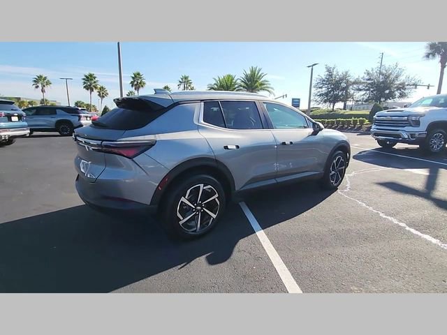 New 2026 Chevrolet Equinox EV LT image 28