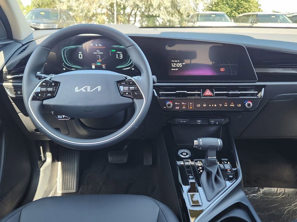 New 2025 Kia Niro EX image 11