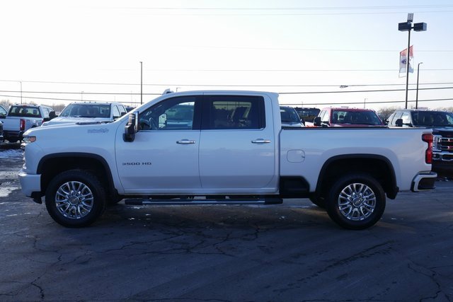 Used 2022 Chevrolet Silverado 3500 High Country w/ Safety Package II image 10