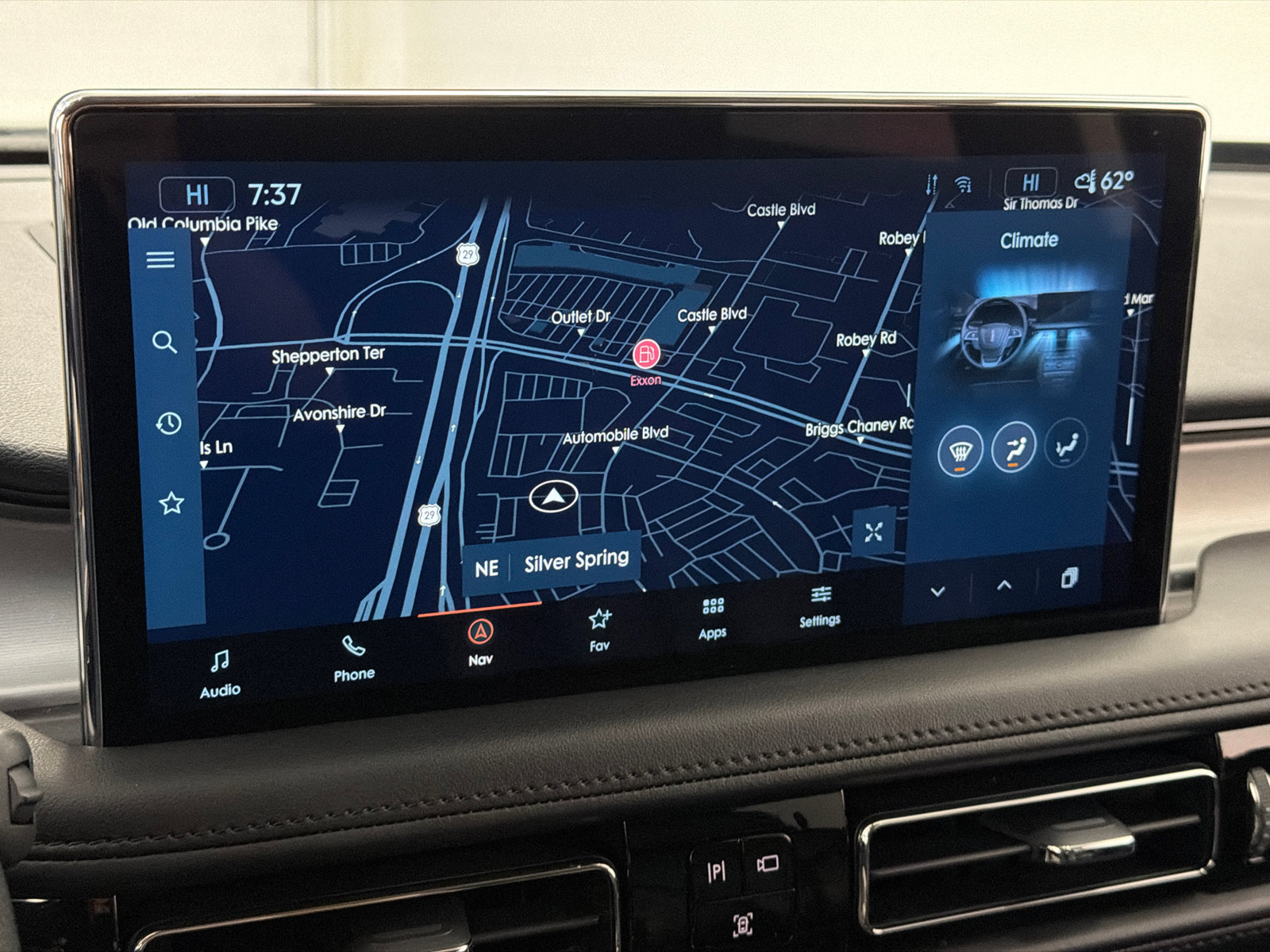 Certified 2023 Lincoln Nautilus AWD w/ Premium Package image 25