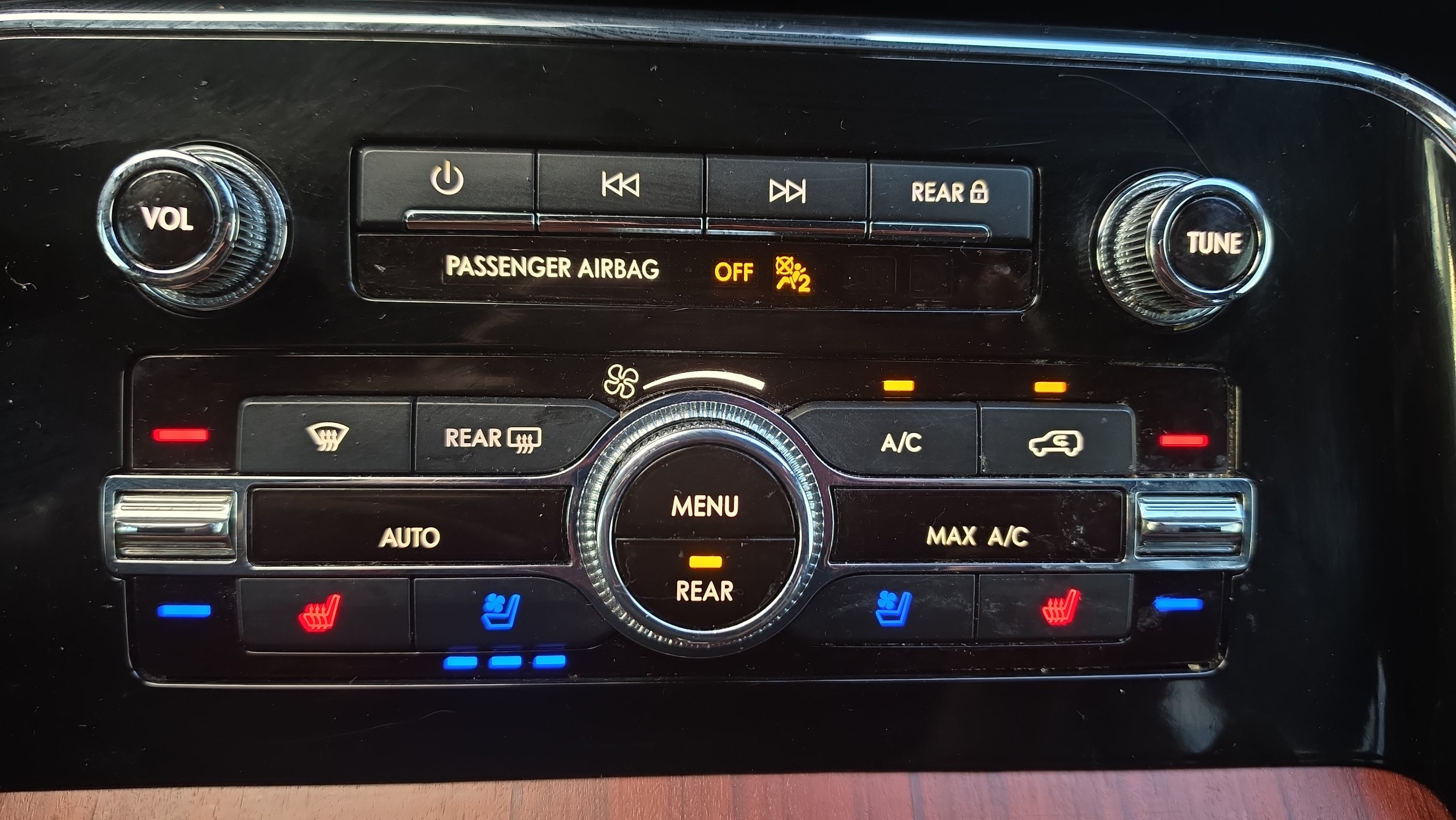 Used 2021 Lincoln Navigator Reserve w/ Luxury Package RWD image 18