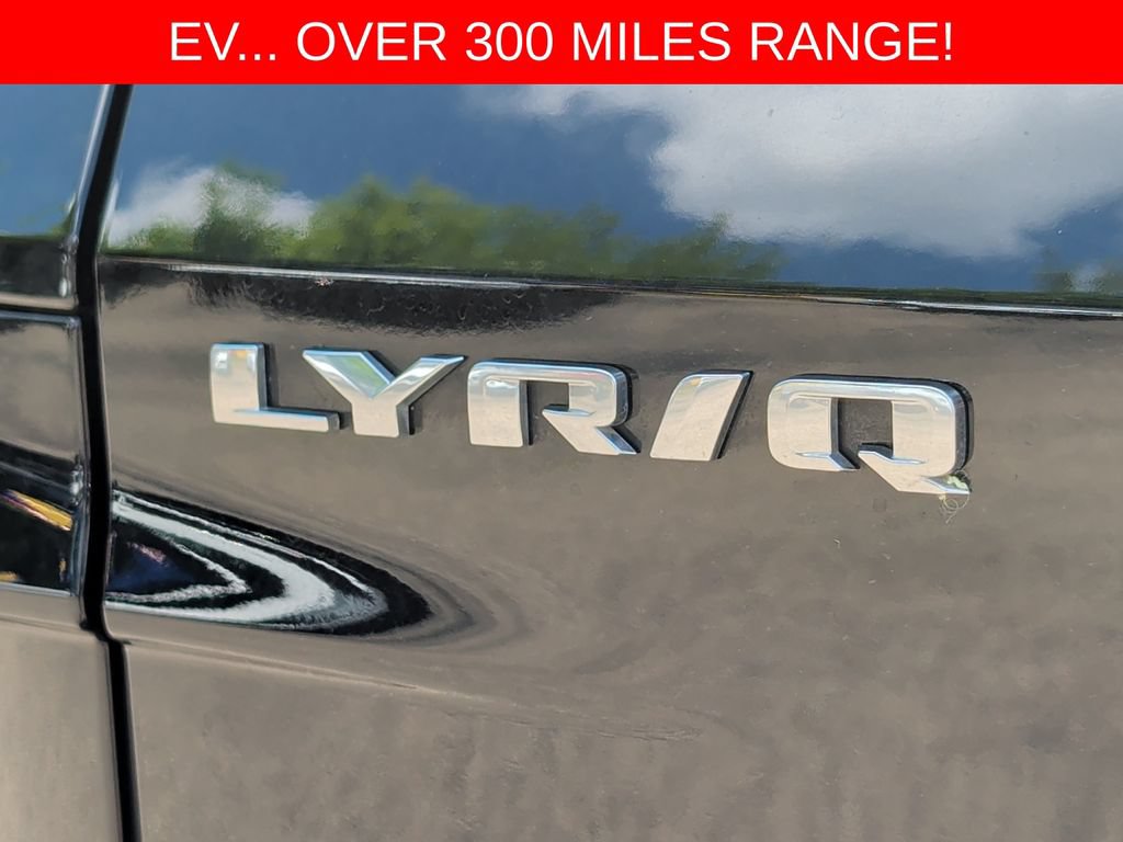 Used 2024 Cadillac Lyriq Luxury w/ LPO, Floor Liner Package AWD/4WD image 41