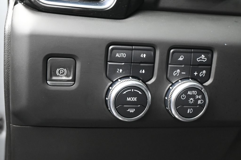 Used 2023 GMC Sierra 1500 Denali AWD/4WD image 18