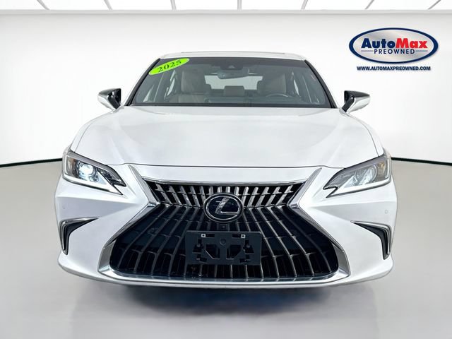 Used 2025 Lexus ES 300h w/ Technology Package FWD image 7