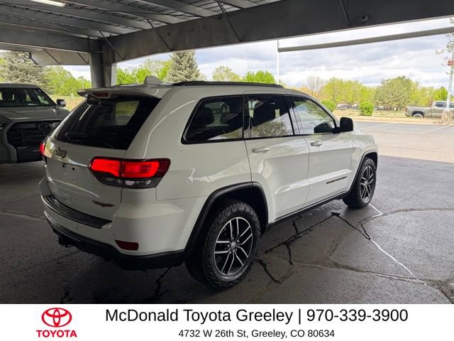 Used 2017 Jeep Grand Cherokee Trailhawk AWD/4WD image 18