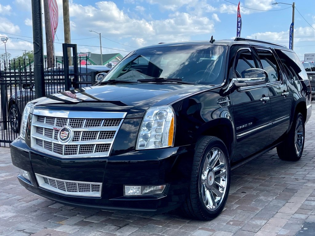Used 2014 Cadillac Escalade ESV Platinum image 5