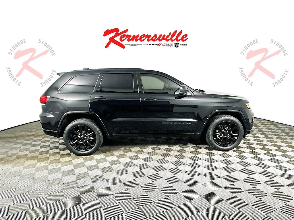 Used 2019 Jeep Grand Cherokee Altitude image 8
