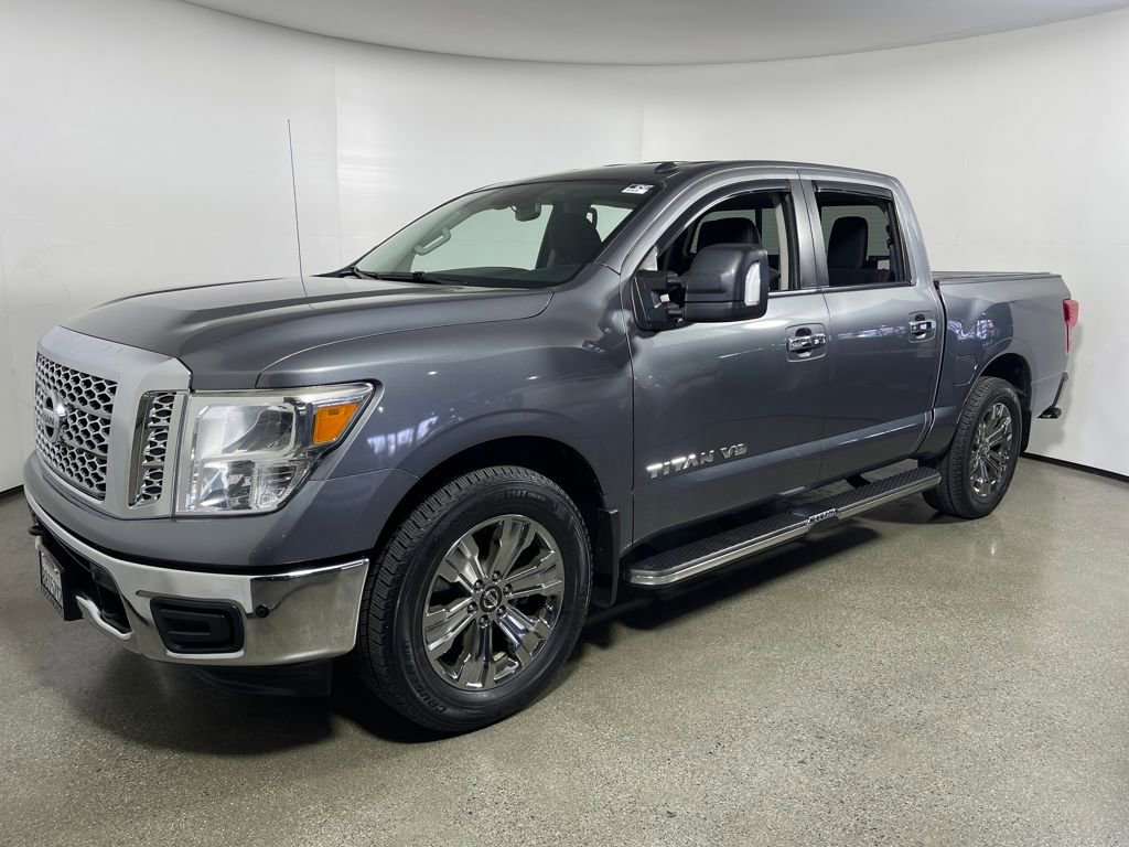 Used 2019 Nissan Titan SV w/ SV Convenience Package image 7