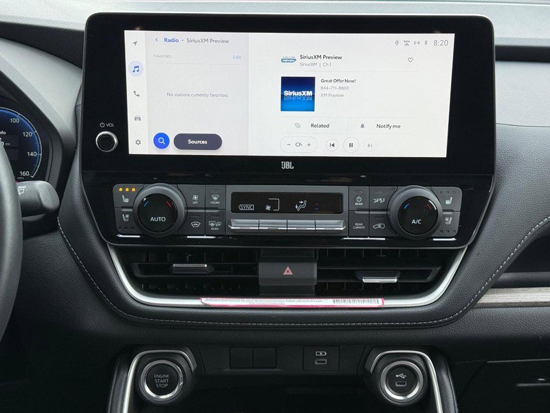 Used 2024 Toyota Grand Highlander AWD image 15