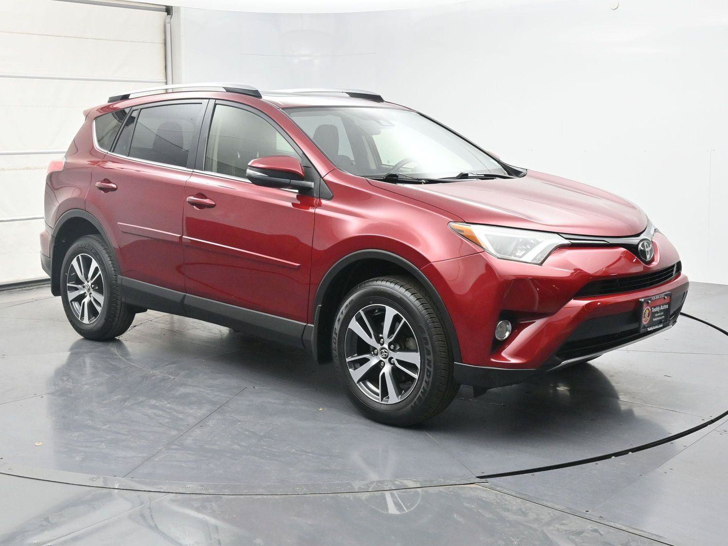Used 2018 Toyota RAV4 XLE w/ Plus Extra Value Package AWD/4WD image 27