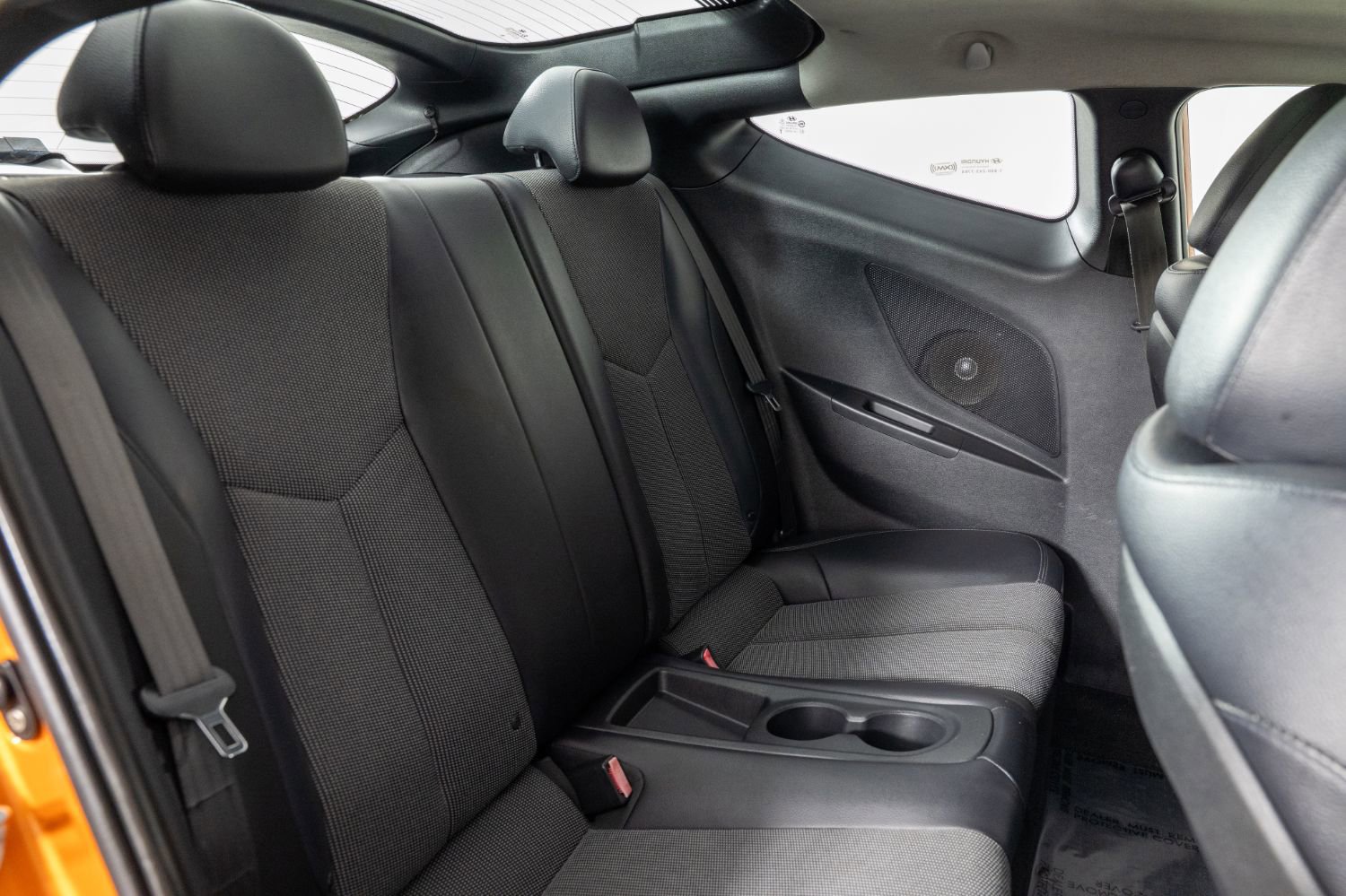 Used 2012 Hyundai Veloster w/ Style Pkg image 17