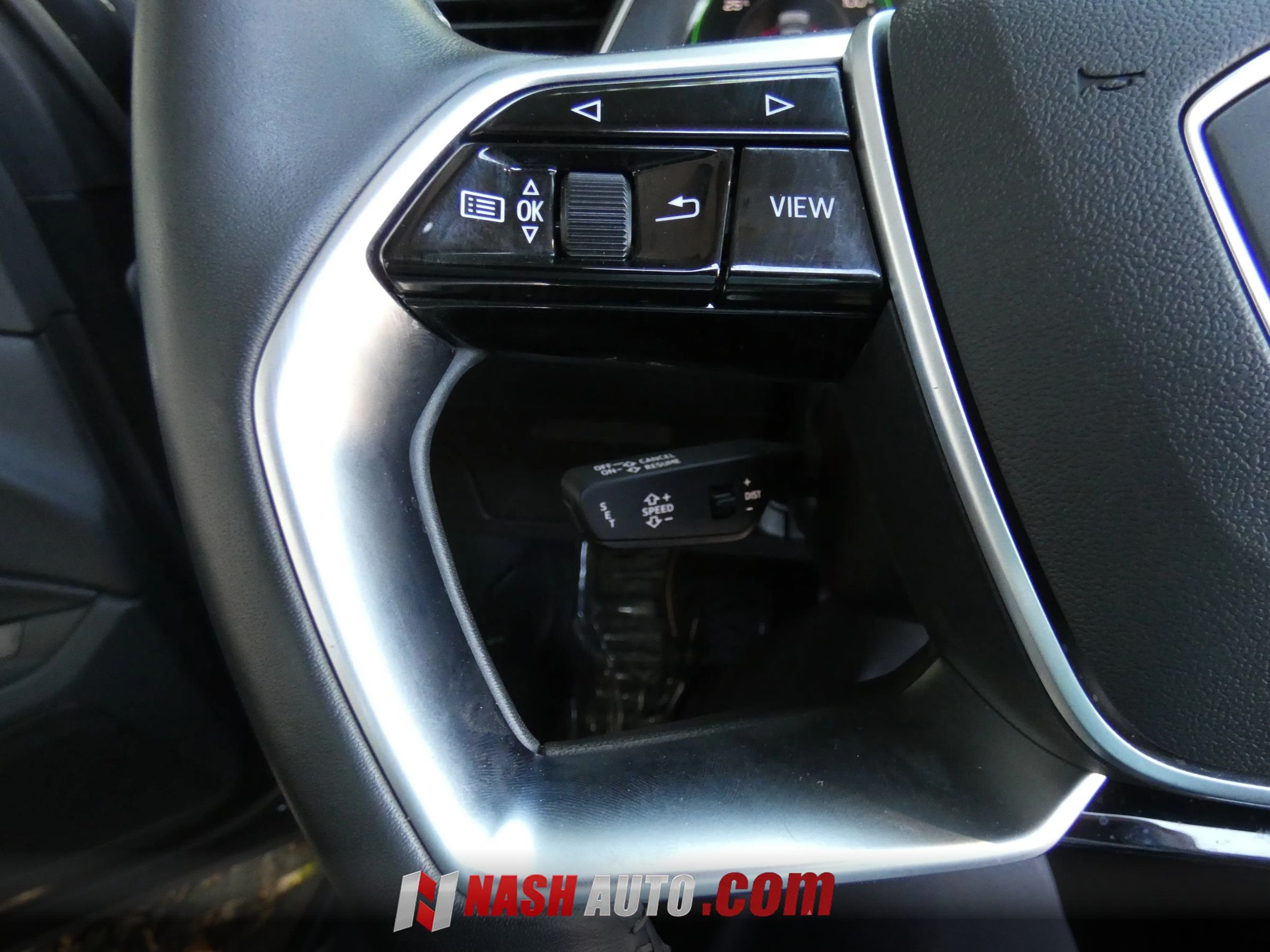 Used 2021 Audi e-tron Premium w/ Convenience Plus Package AWD/4WD image 63