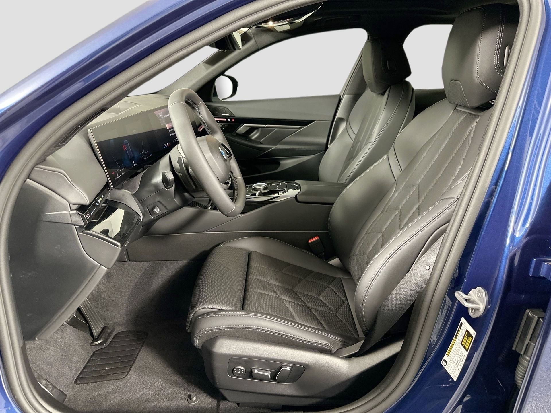 Used 2025 BMW 530i image 19