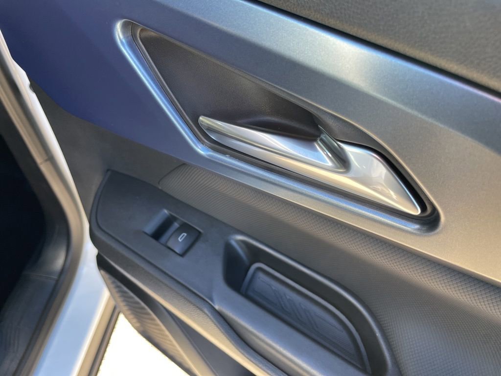 New 2026 Chevrolet Equinox EV LT image 41