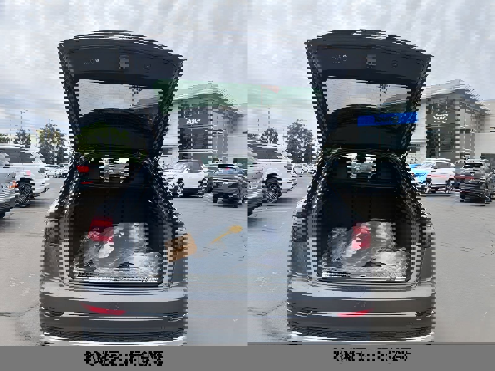 New 2025 Audi Q8 Premium Plus image 11