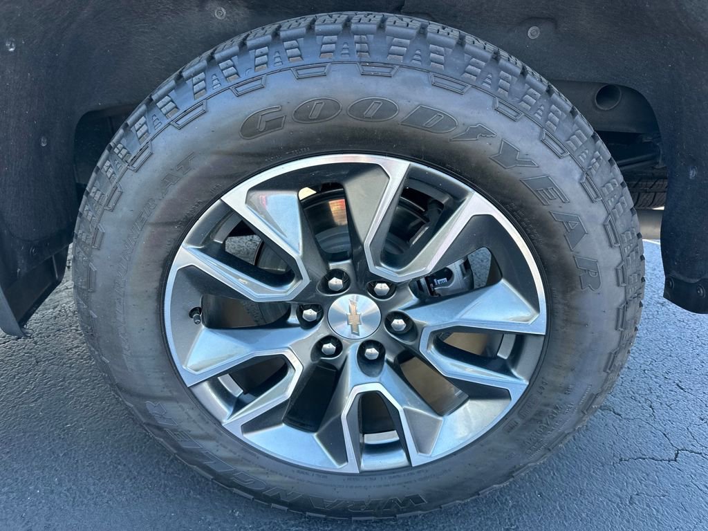 New 2025 Chevrolet Silverado 1500 LT image 24