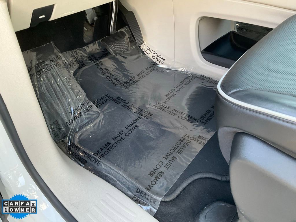 Used 2022 Chrysler Pacifica Limited w/ Uconnect Theater Family Group image 20