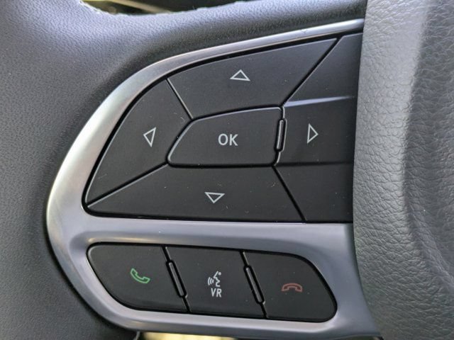 New 2026 Chrysler Voyager LX FWD image 21