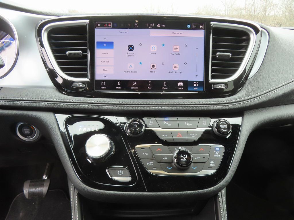 New 2026 Chrysler Pacifica Limited w/ S Appearance Package image 5