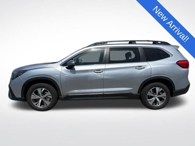 Used 2025 Subaru Ascent Premium AWD/4WD image 4