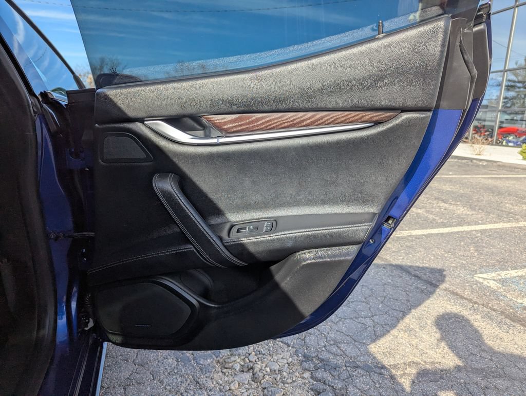 Used 2019 Maserati Ghibli S Q4 AWD/4WD image 35