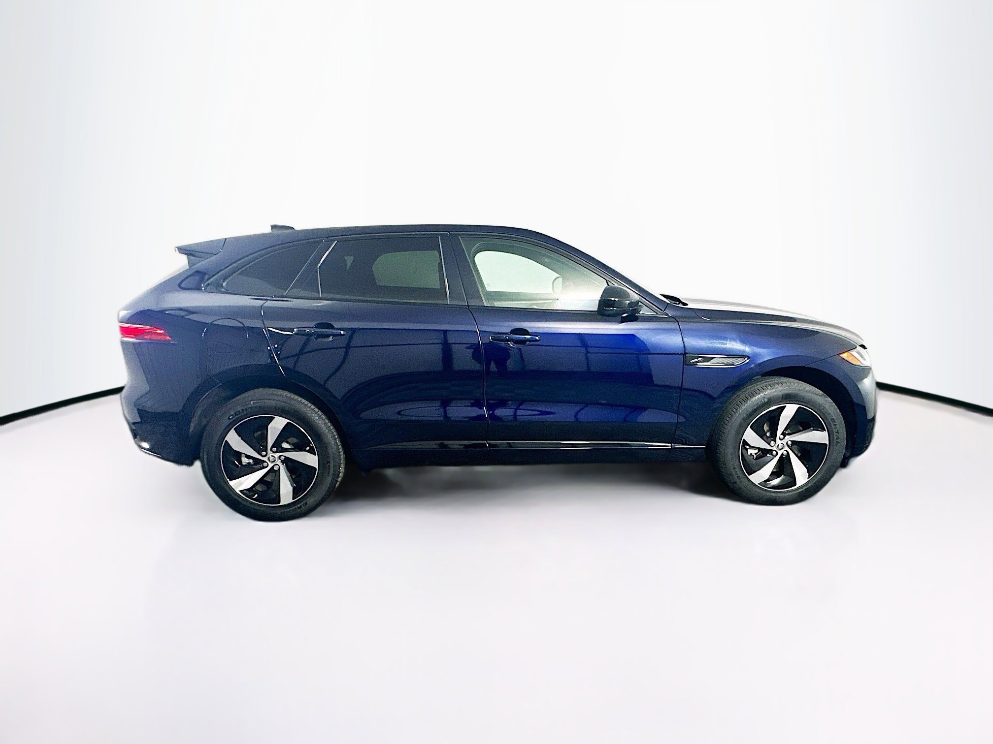 Used 2025 Jaguar F-PACE R-Dynamic S image 10