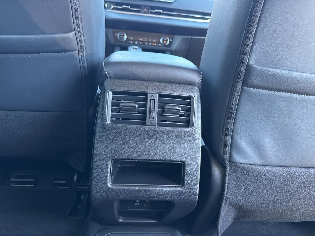 Used 2023 Mitsubishi Outlander SE image 20